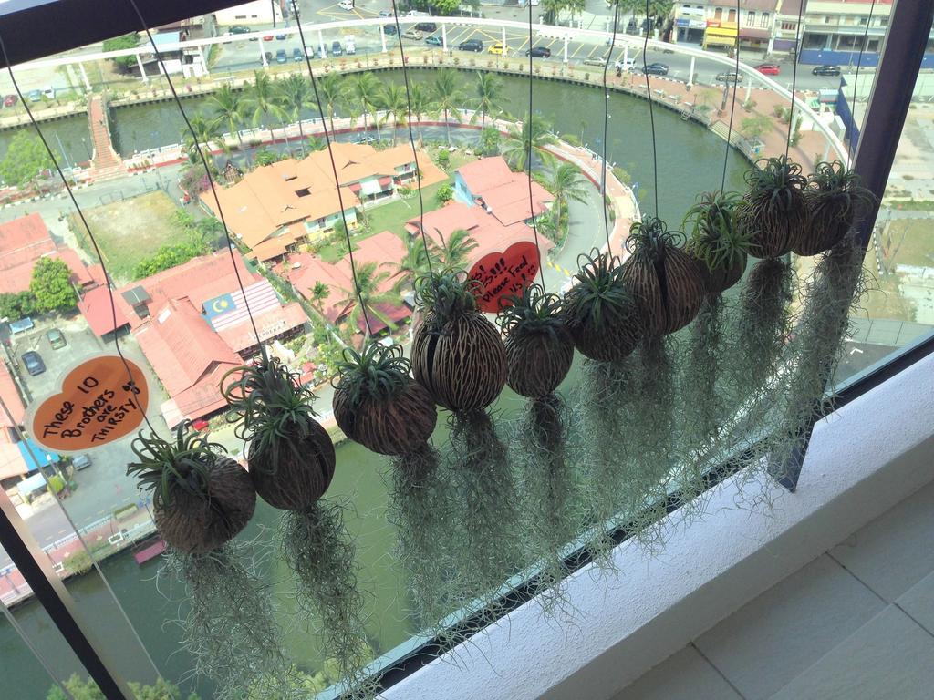 Relax & Chill At Malacca River Exterior foto